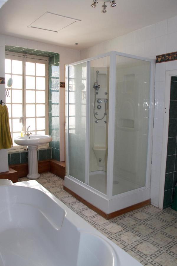 Suite Leon Edoux Saint-Savin  Ngoại thất bức ảnh